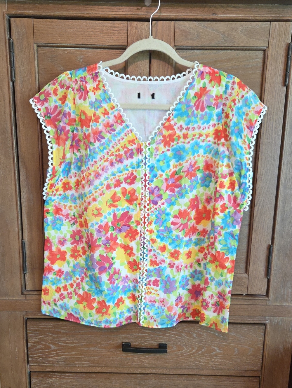 Talbots Floral V-Neck Cap Sleeve Top in Multicolor